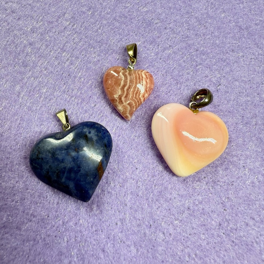 Natural Stone Heart shaped pendants